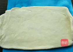 Illustration of how to make croissants 13