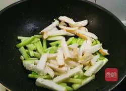 Illustration of how to make loofah fried bread 7