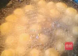 Illustration of how to make hollow glass balls 6