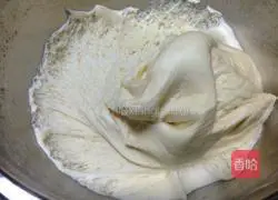 Illustration of how to make croissant floss bread 6