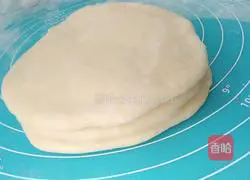 How to make flower-shaped bean paste bread 9