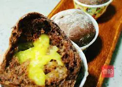 Cocoa-filled nut bread recipe 11