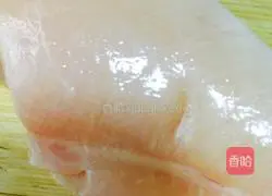 Illustration of how to make breaded chicken tenders 1