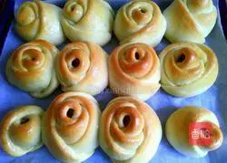 Honey Rose Bread Recipe Illustration 14