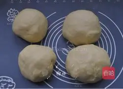 Illustration of how to make colorful hydrangea bread 3