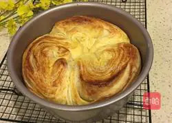 Illustration of how to make Danish hand-shredded bread 21