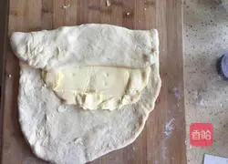 Illustration of how to make Danish hand-shredded bread 11