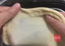 Illustration of how to make green onion cheese bread 2