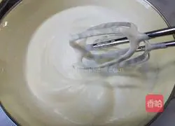 Illustration of how to make eight-inch chiffon cake 10