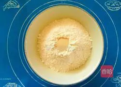 Illustration of how to make meat floss and ham rolls 1