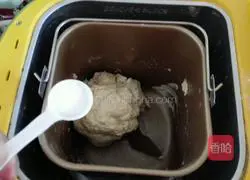 Illustration of how to make wheat bran bread 5