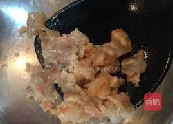 Illustration of how to make shrimp ball bread and cheese 1