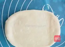 Illustration of how to make hot dog buns 8