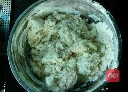 Illustration of how to make crispy bottom buns 5