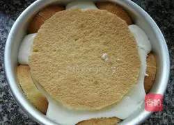 Illustration of how to make cake roll cheese mousse (six inches) 14