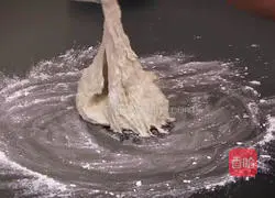 Illustration of how to make Argentinian bread pan seco 4