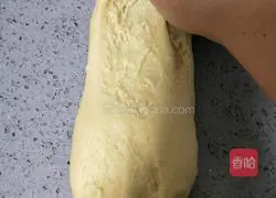 Illustration of how to make chive cheese bread 4