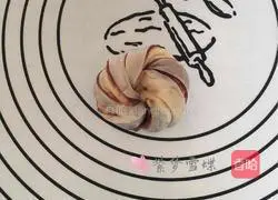 Illustration of how to make bean paste bread 14