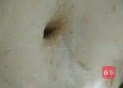 Illustration of how to make Chinese coconut bread 1