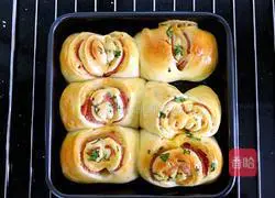 Illustration of how to make cheese and bacon rolls 10