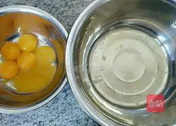 Black Sesame Chiffon Cake Recipe Illustration 2