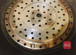 Illustration of how to make potato fat foot bread 4