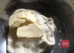 Illustration of how to make croissants 2