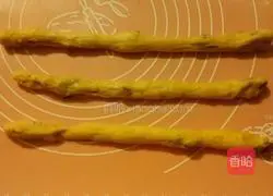 Spring Wreath Bread Recipe Illustration 10