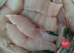 Illustration of making fish floss 3