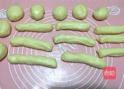 Illustration of how to make light butter buns 4