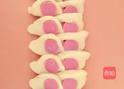 Illustration of how to make ham cornbread 5