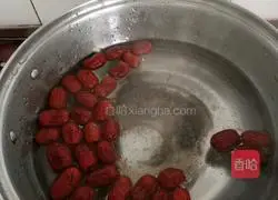 Illustration of how to make rice cooker red date bread 2