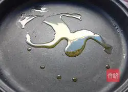 Illustration of how to make egg hand-shredded pancakes 9