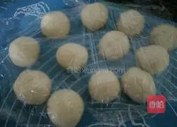 Illustration of how to make bean paste buns 7