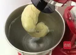 Red Bean Toast Bread Recipe Illustration 4