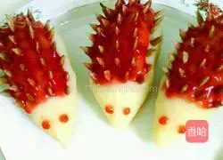 Illustration of making mashed potato hedgehog 8