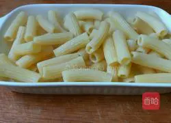 Pasta (baked macaroni with bacon and potatoes) illustration 11