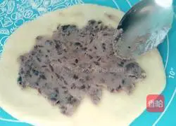 Illustration of making flower-shaped bean paste bread 7