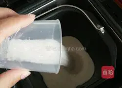 Illustration of how to make light butter bread (bread machine version) 2