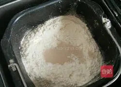 Illustration of how to make light butter bread (bread machine version) 3
