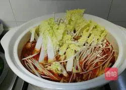 How to make bone soup spicy soup Illustration 9