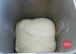 Almond Chocolate Sauce Bread Recipe Illustration 3