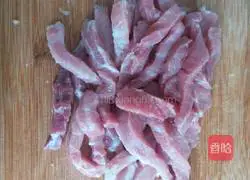 Illustration of how to make fried crispy pork 1