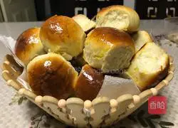 Illustration of how to bake bread while taking a break from the busy schedule 10