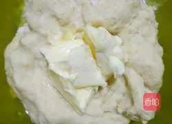 Illustration of how to make croissants 2