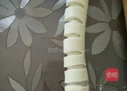 Caterpillar Bread Recipe Illustration 12