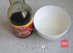 Illustration of how to cook sea cucumber with abalone sauce and green onions 3