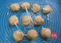 Illustration of how to make bean paste bread 9