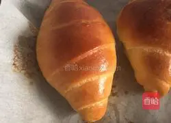 Illustration of how to make egg and butter buns 10