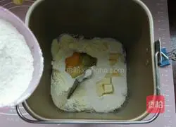 Illustration of how to make butter toast bread 2